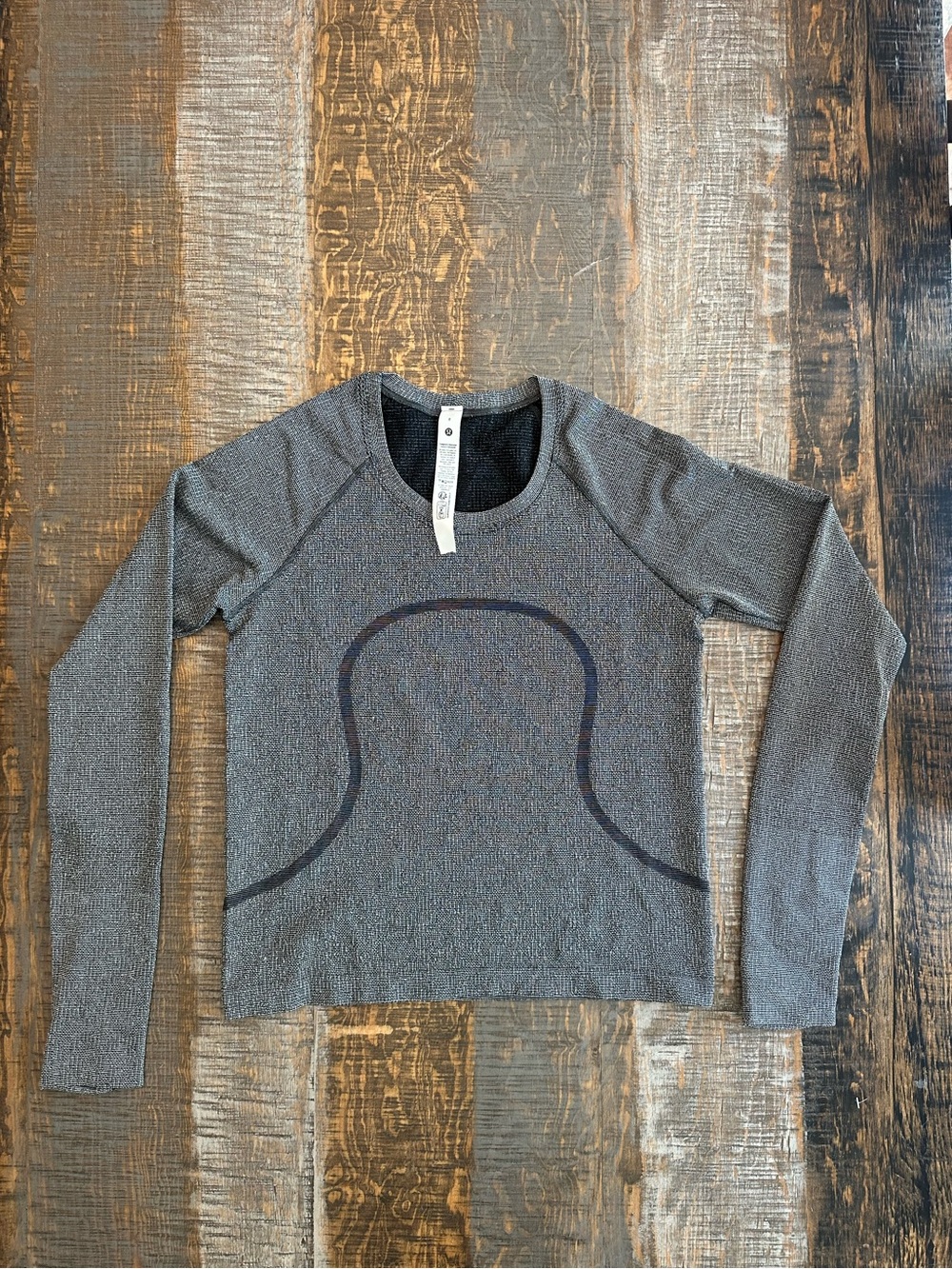 Lululemon Swiftly Tech LS 2.0 Waist Length shirt *Sparkle